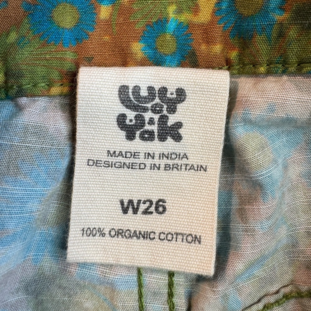 NWOT Lucy & Yak Avery Cotton Cargo Shorts Green Floral Size W26 - Picture 11 of 15
